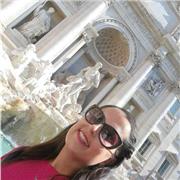 DOCENTE DI SCUOLA PRIMARIA IMPARTISCE LEZIONI